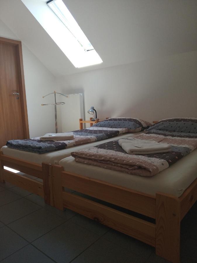 Penzion Na Podlesí ve Zlaté Koruně Zlatá Koruna Esterno foto