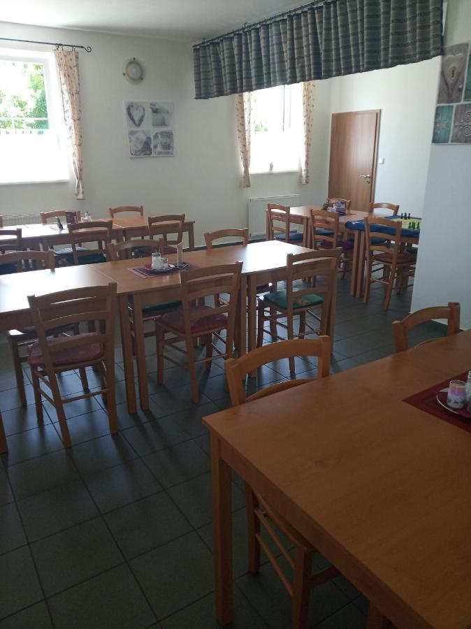 Penzion Na Podlesí ve Zlaté Koruně Zlatá Koruna Esterno foto
