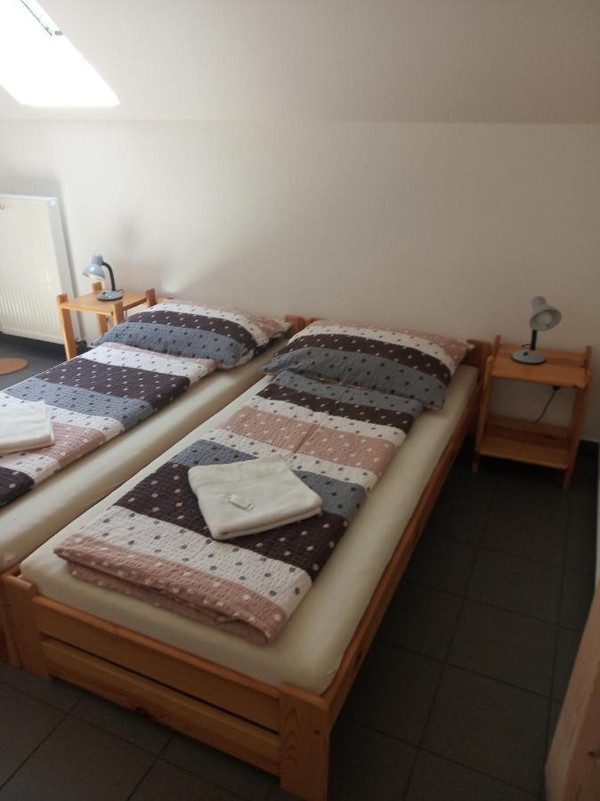 Penzion Na Podlesí ve Zlaté Koruně Zlatá Koruna Esterno foto