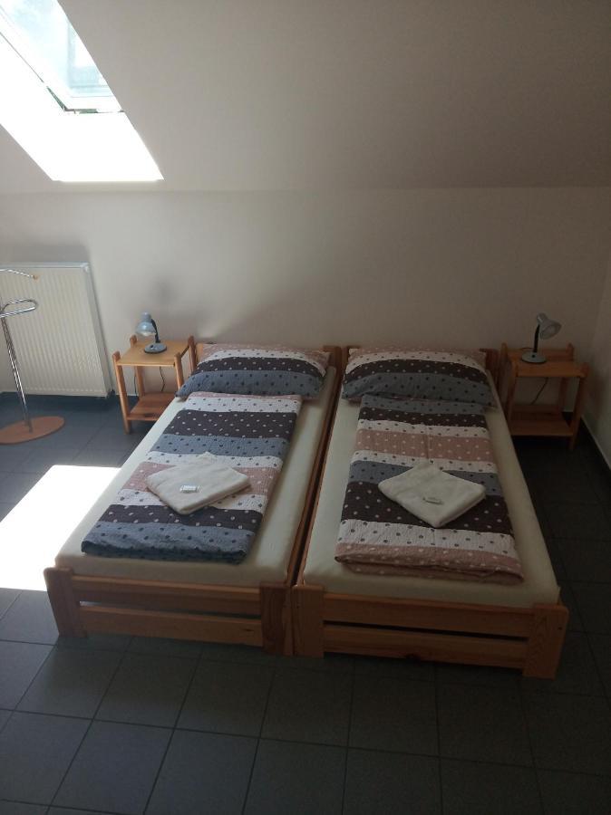 Penzion Na Podlesí ve Zlaté Koruně Zlatá Koruna Esterno foto